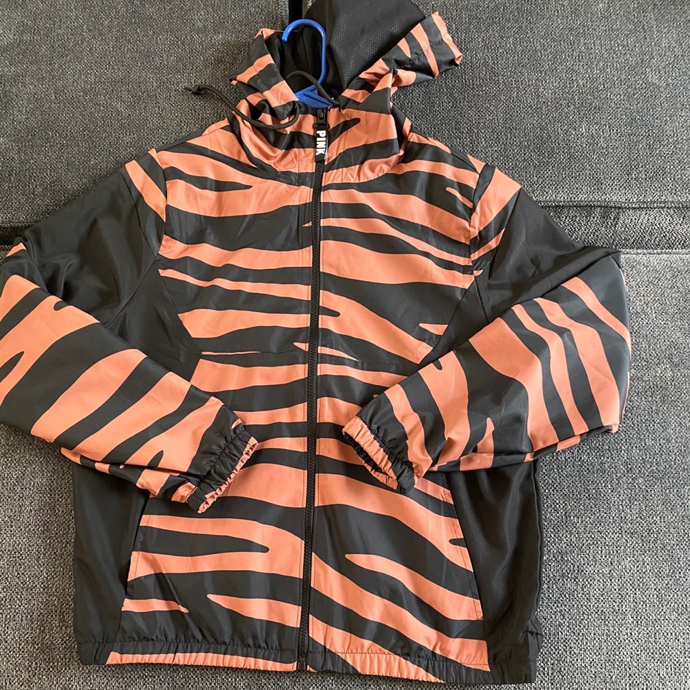 Windbreaker jacket